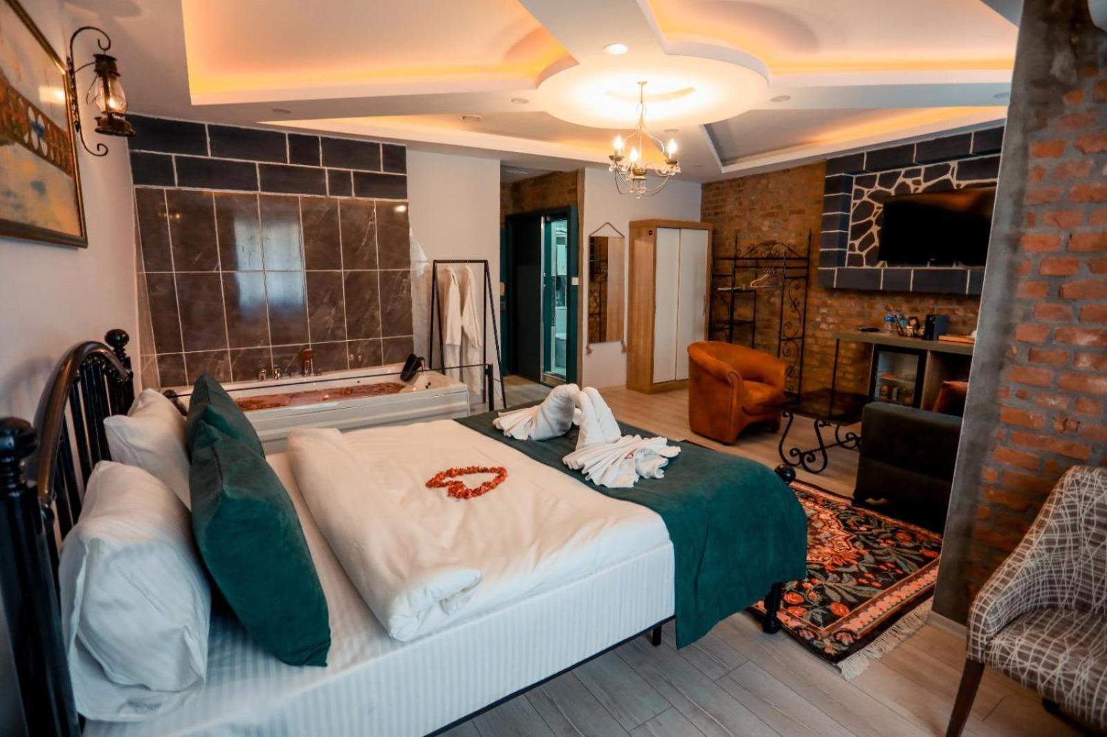 Hasuni Tas Hotel ดิยาร์บาคีร์ ภายนอก รูปภาพ